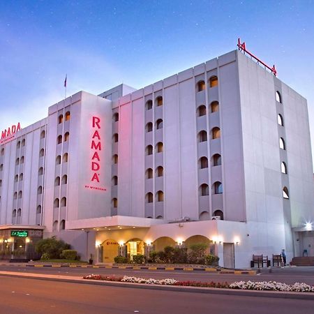 Ramada By Wyndham Bahrain Hotell Manama Eksteriør bilde