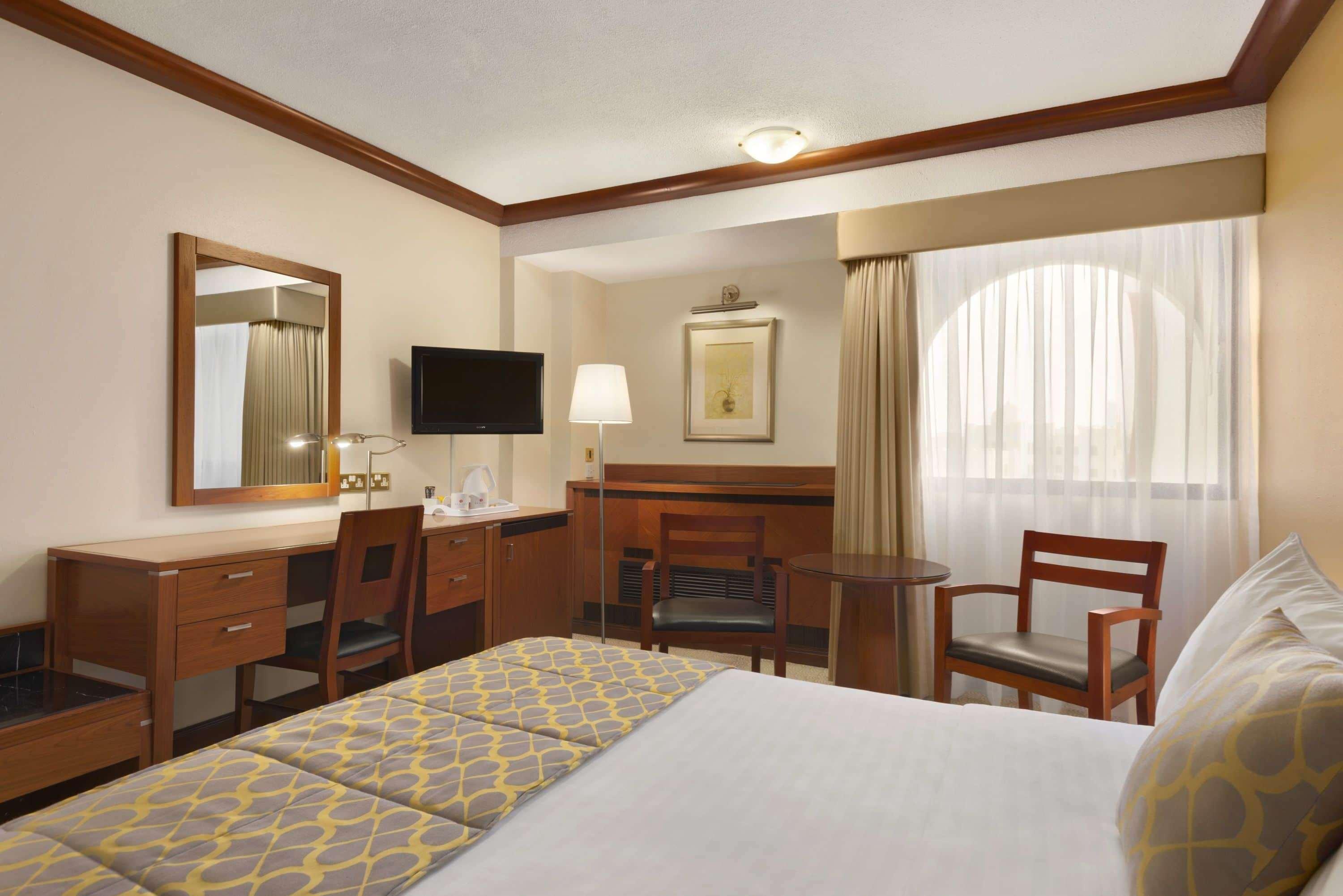 Ramada By Wyndham Bahrain Hotell Manama Eksteriør bilde
