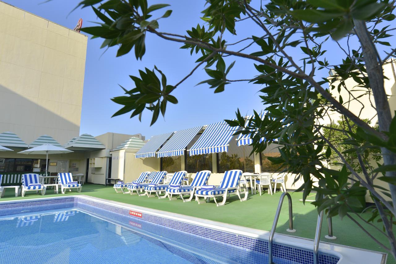 Ramada By Wyndham Bahrain Hotell Manama Eksteriør bilde