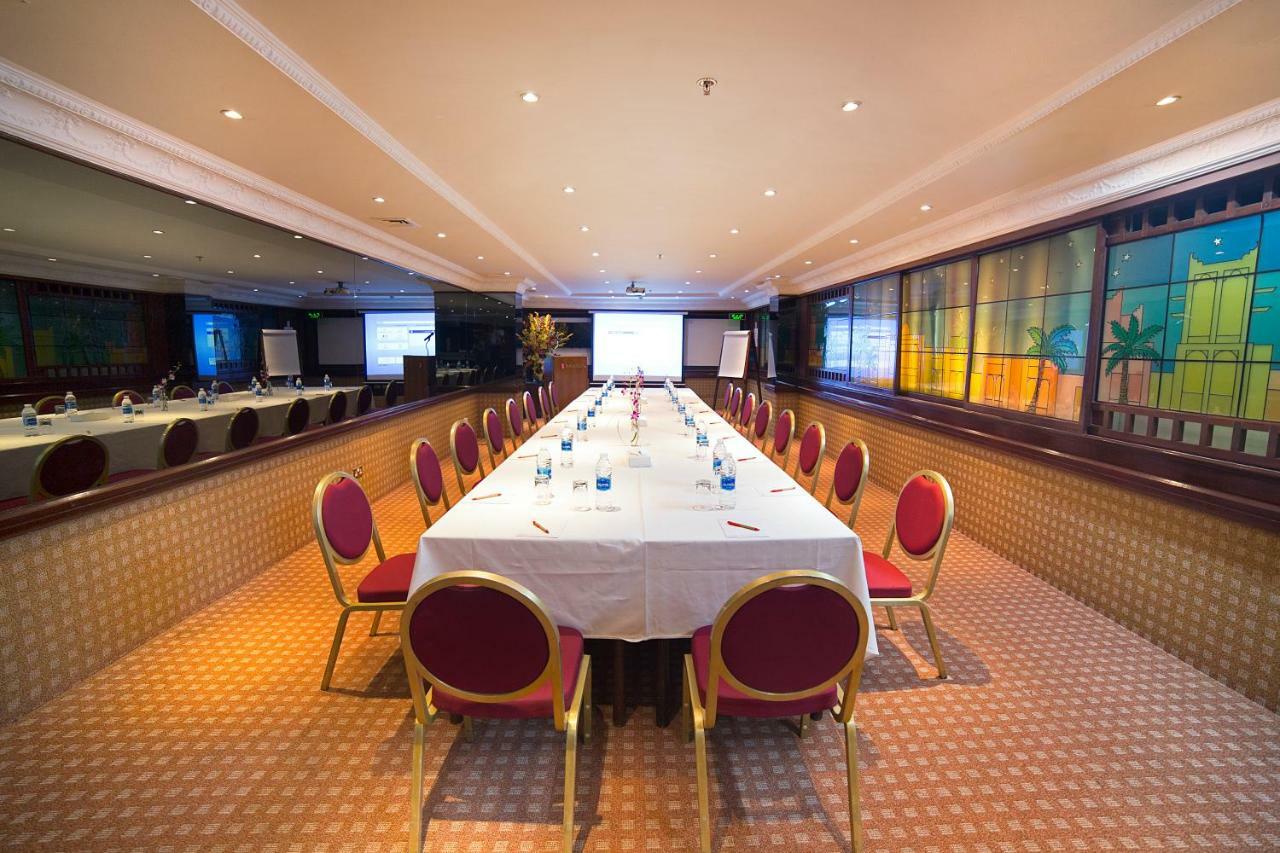 Ramada By Wyndham Bahrain Hotell Manama Eksteriør bilde