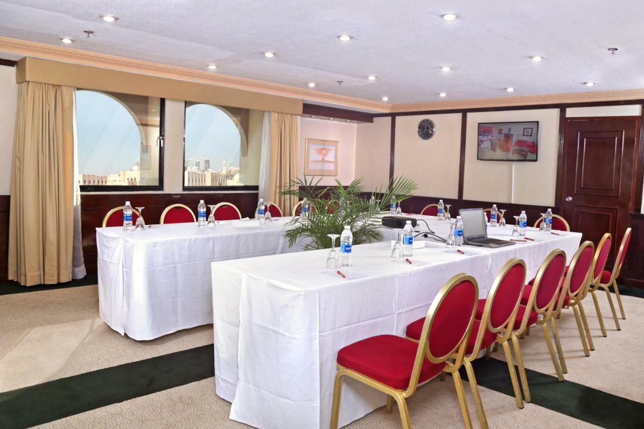 Ramada By Wyndham Bahrain Hotell Manama Eksteriør bilde
