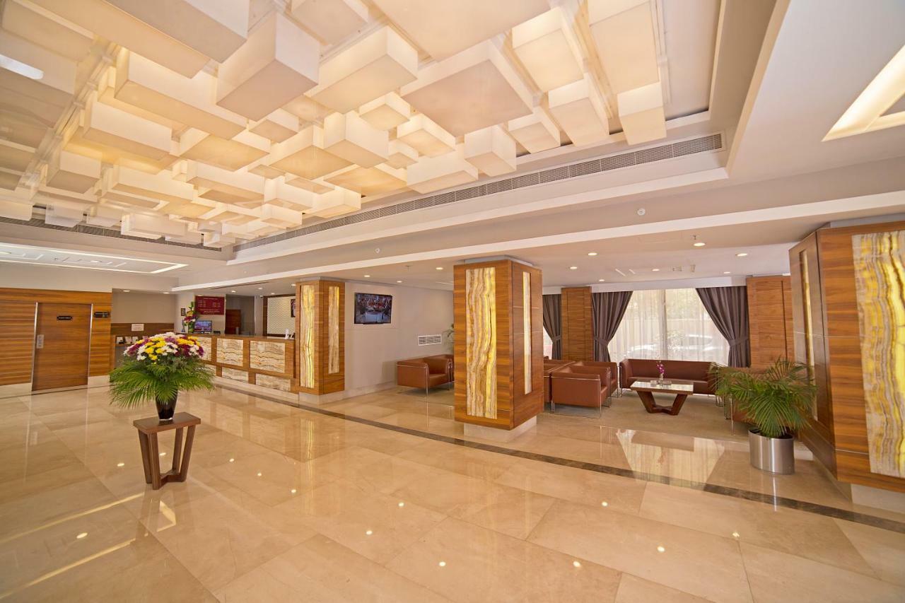 Ramada By Wyndham Bahrain Hotell Manama Eksteriør bilde